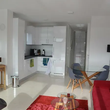 Karen Grgurev Ante Kukure 93 Apartament