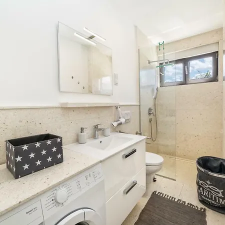 Apartament Karen Grgurev Ante Kukure 93 Vodice
