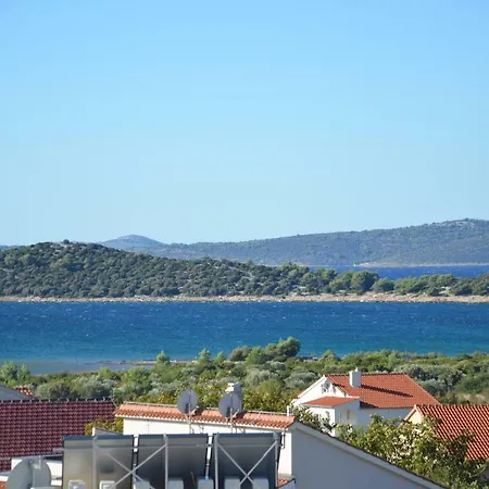 Karen Grgurev Ante Kukure 93 Vodice